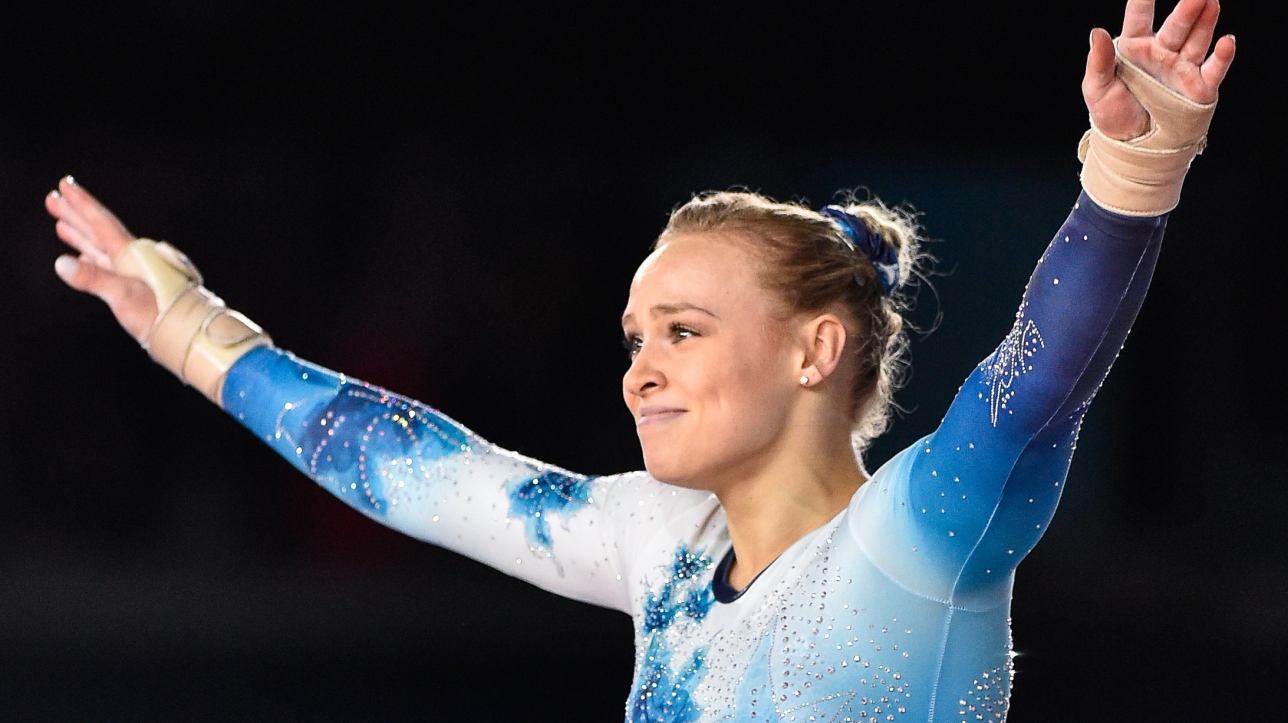 Ellie Black gagne l'argent à la poutre aux Championnats du monde de  gymnastique artistique - Équipe Canada