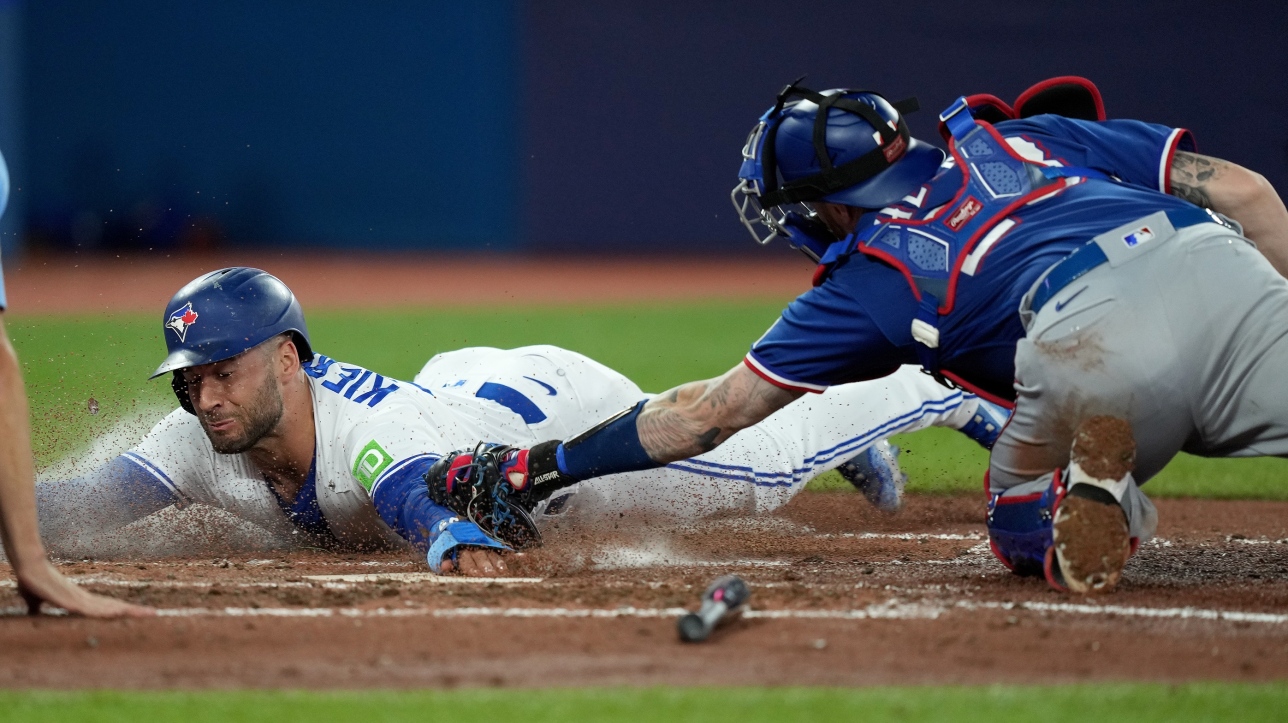 MLB: The Blue Jays are crushed by the Rangers to start the series