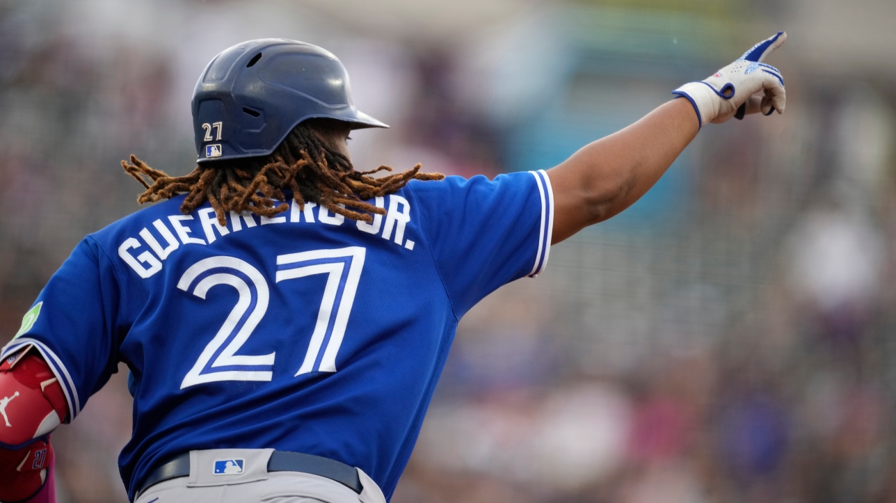 MLB: Late surge allows Jays to defeat Rockies