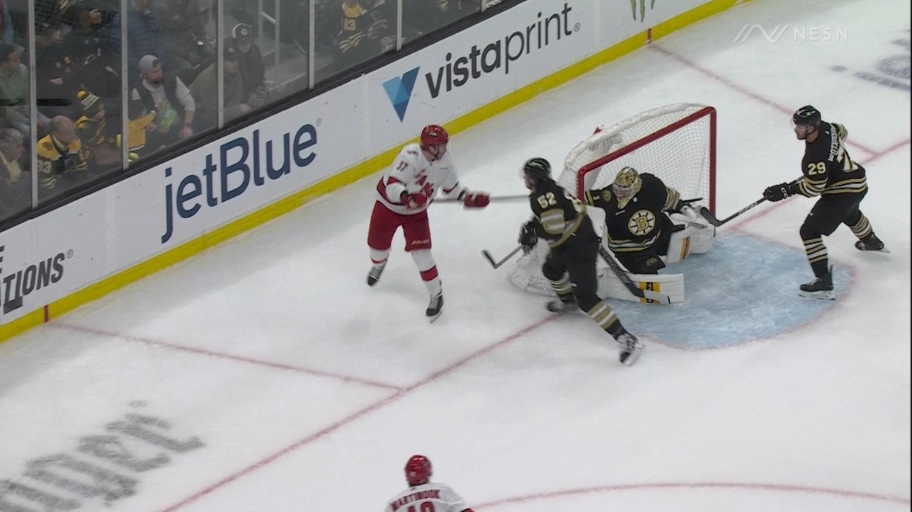 NHL: Andrei Svechnikov scores Michigan's goal against Bruins
