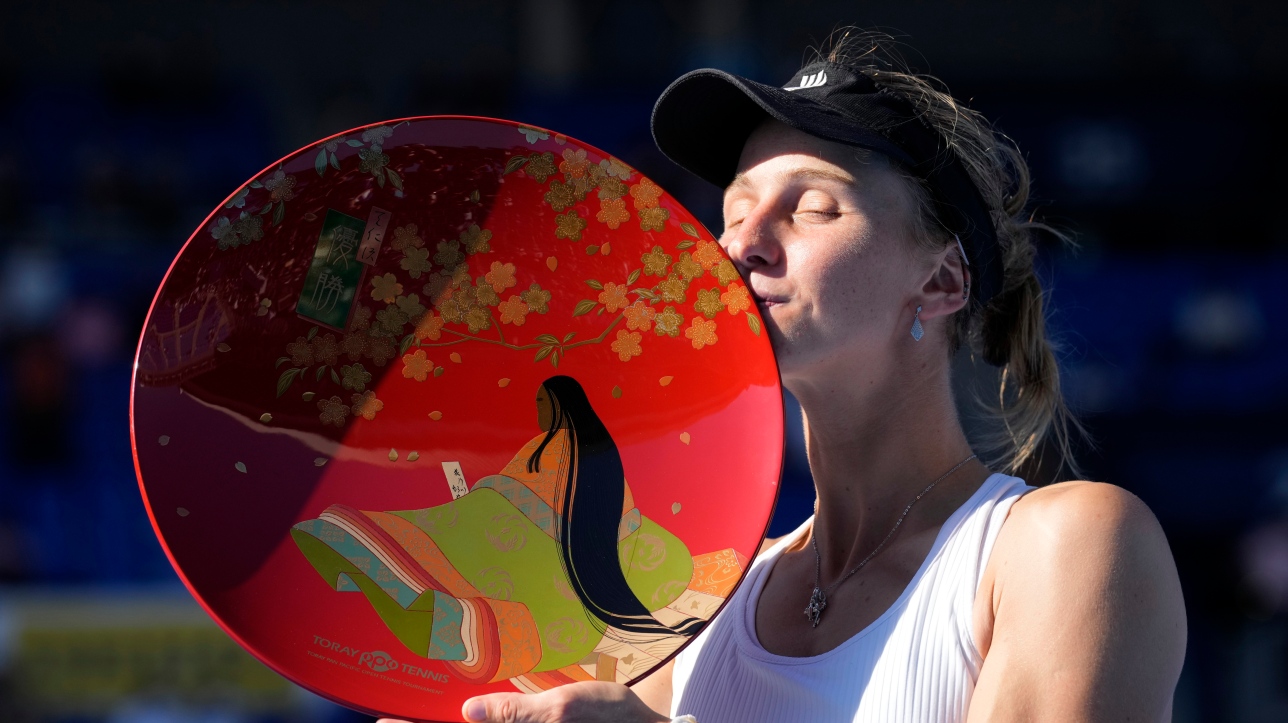 Liudmila Samsonova remporte le tournoi de Tokyo, son troisième titre cet été - RDS