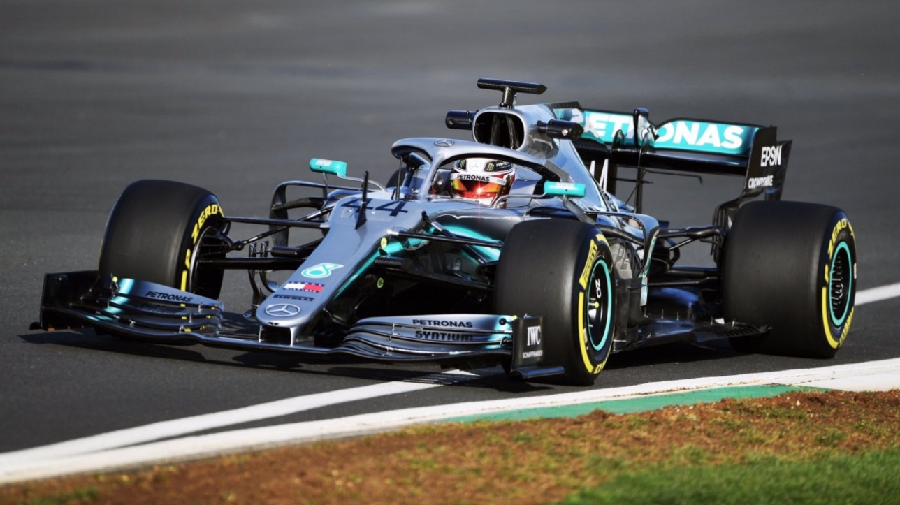 F1 la Mercedes de 2019 se dévoile en piste RDS.ca