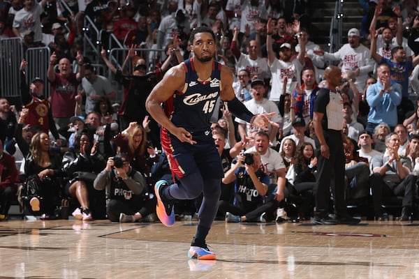 Les Cavs donnent signe de vie grâce à Mitchell