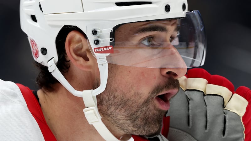 « Dylan en a assez » : Larkin ne jouera pas d’ici une transaction et est suspendu