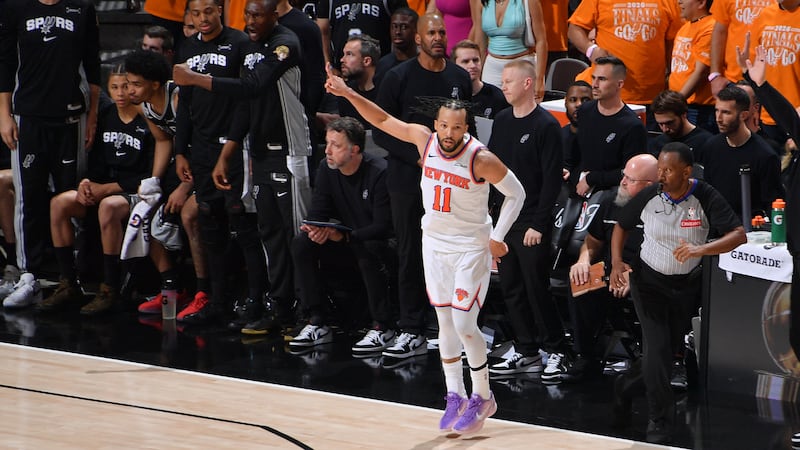 Les Knicks donnent le ton à la finale; Brunson mène la remontée