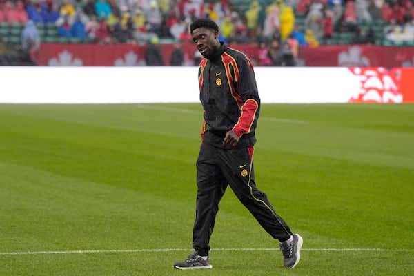 Alphonso Davies fait du progrès