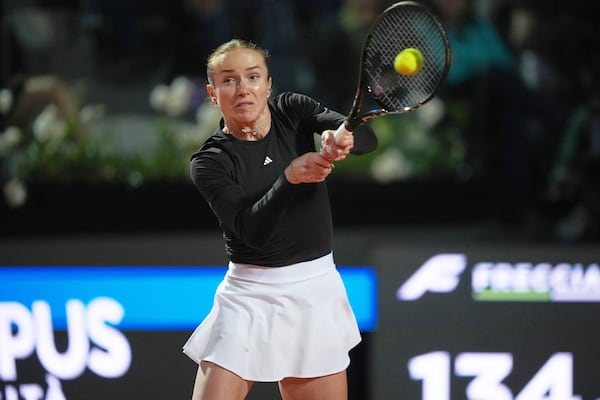 Svitolina vient à bout de Swiatek pour rejoindre Gauff en finale