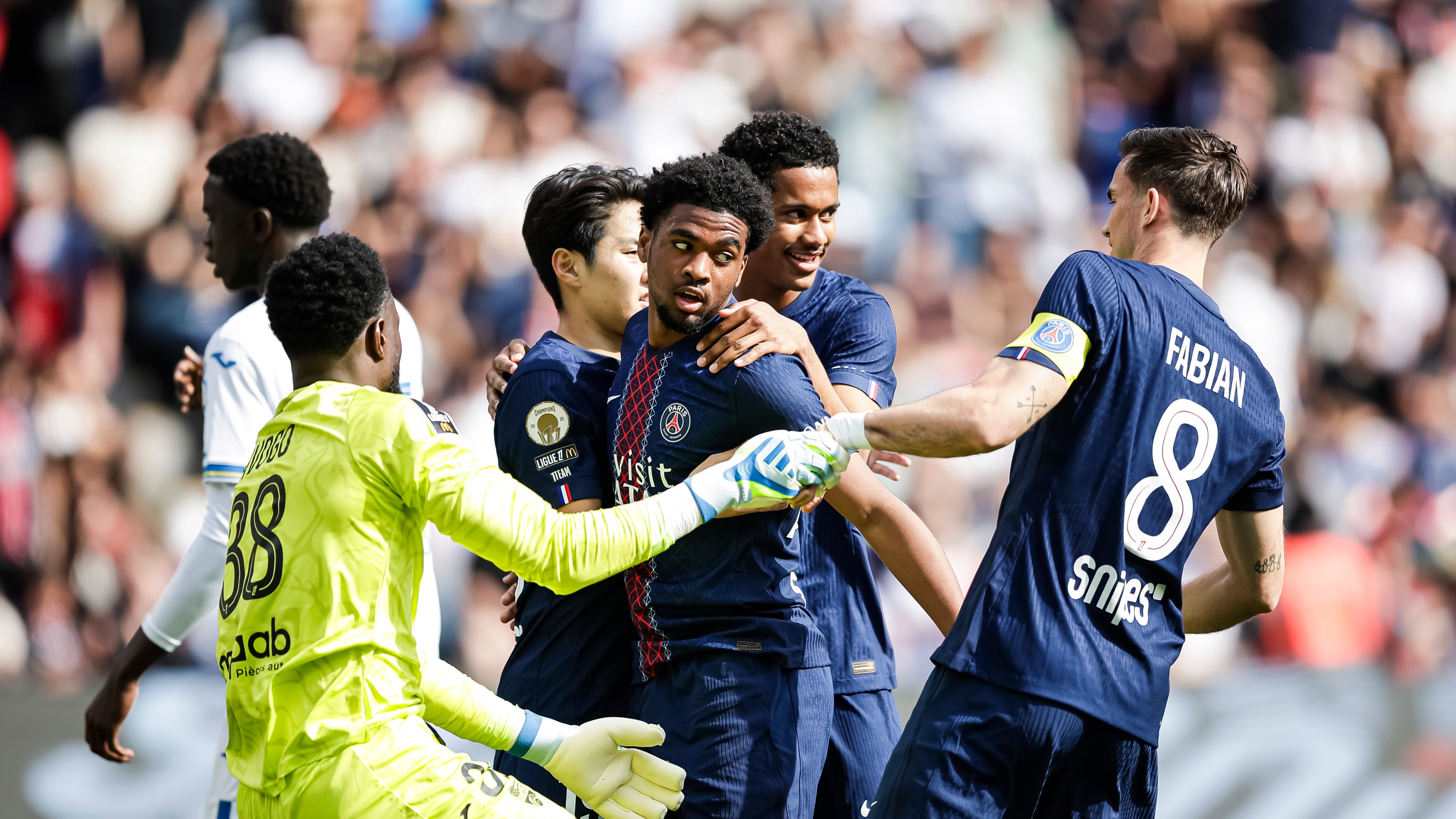 Paris Saint-Germain v FC Lorient