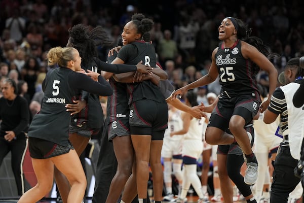 South Carolina et UCLA se battront pour le titre au March Madness