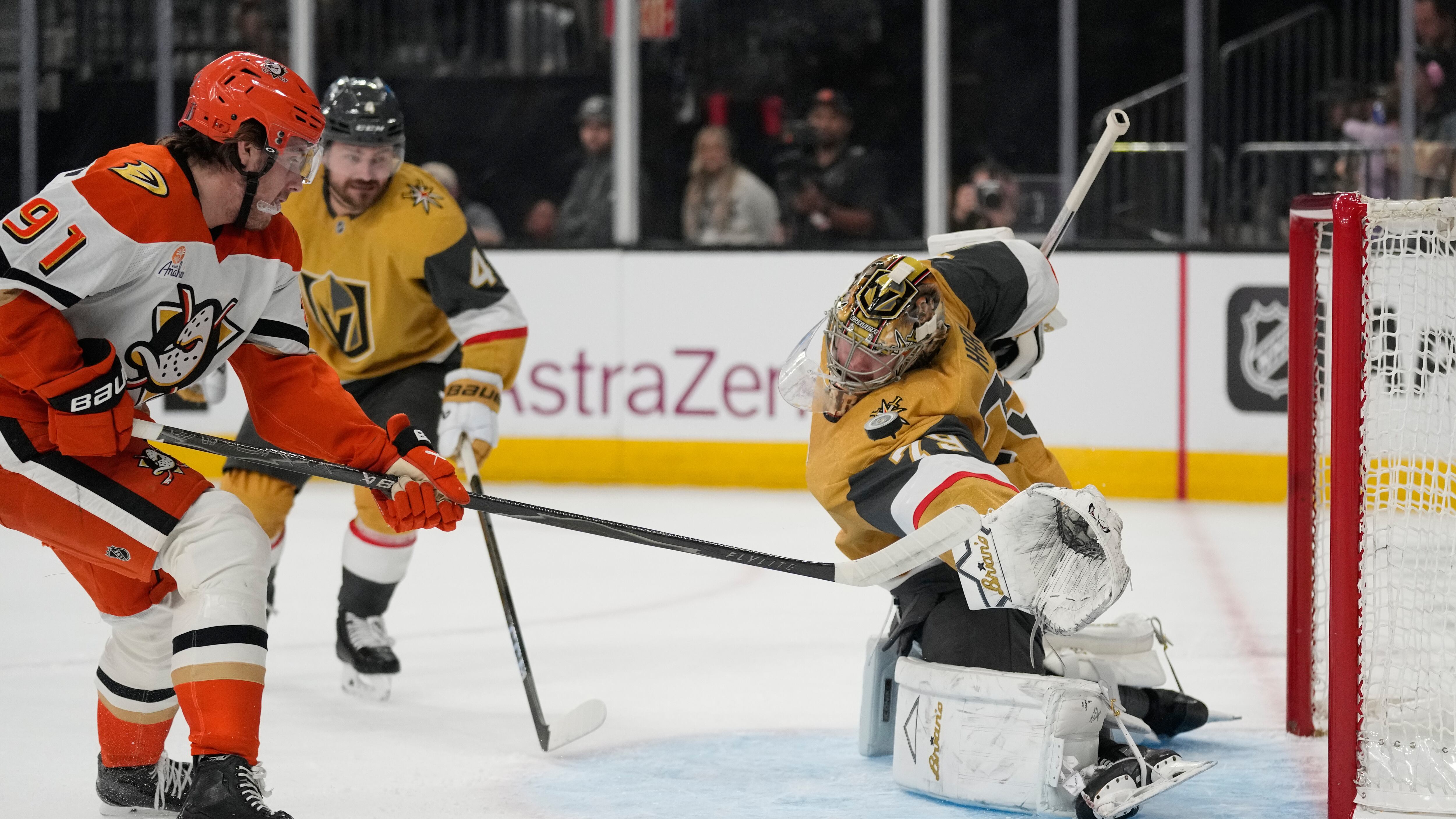 Carter Hart