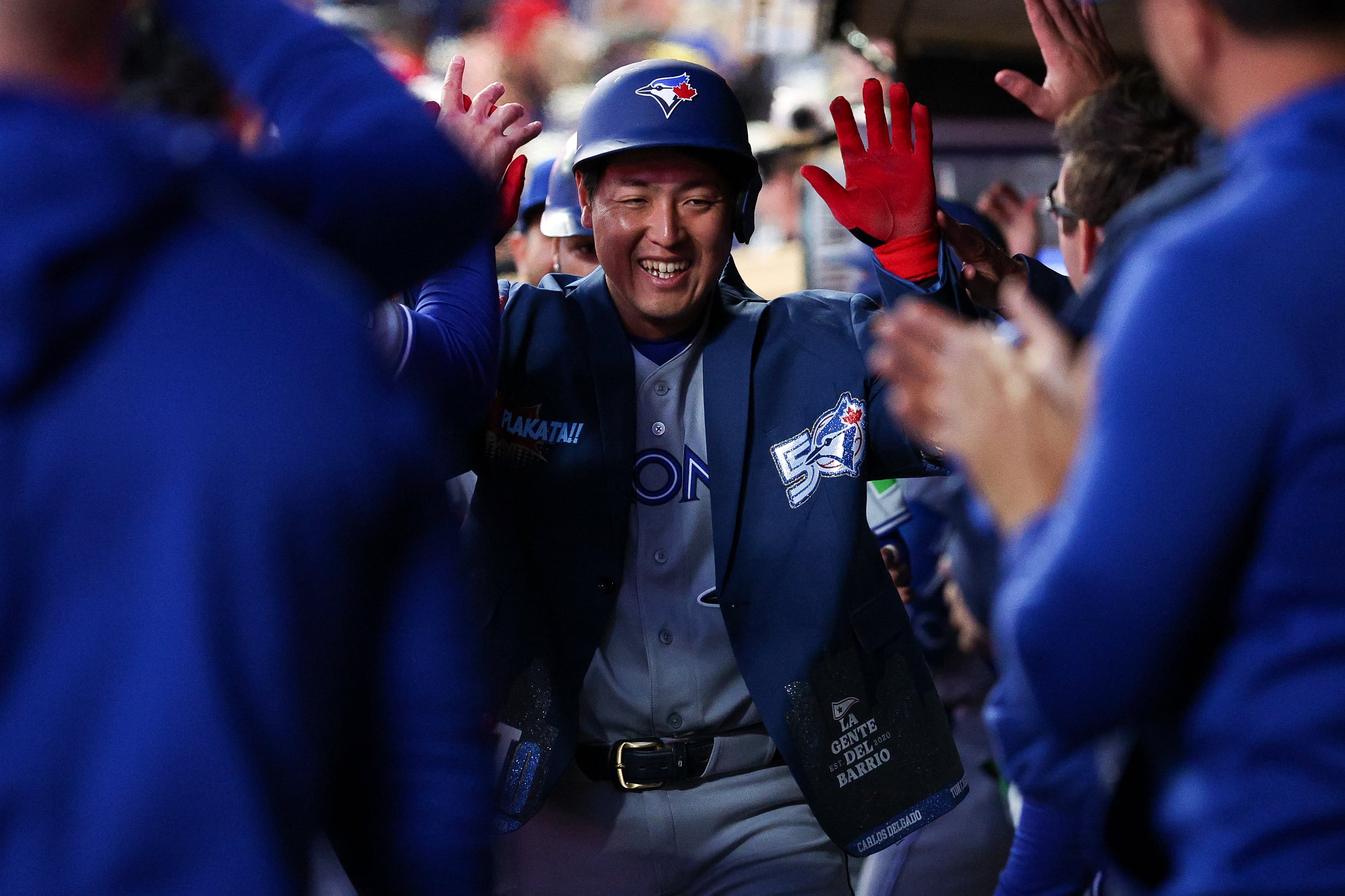 Okamoto montre la voie aux Jays à coups de longues balles