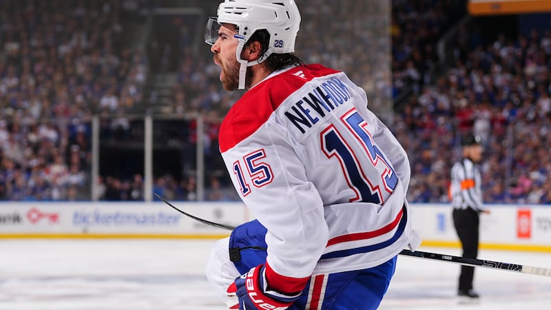 Hughes ne tarde pas et prolonge le séjour de Newhook à MTL