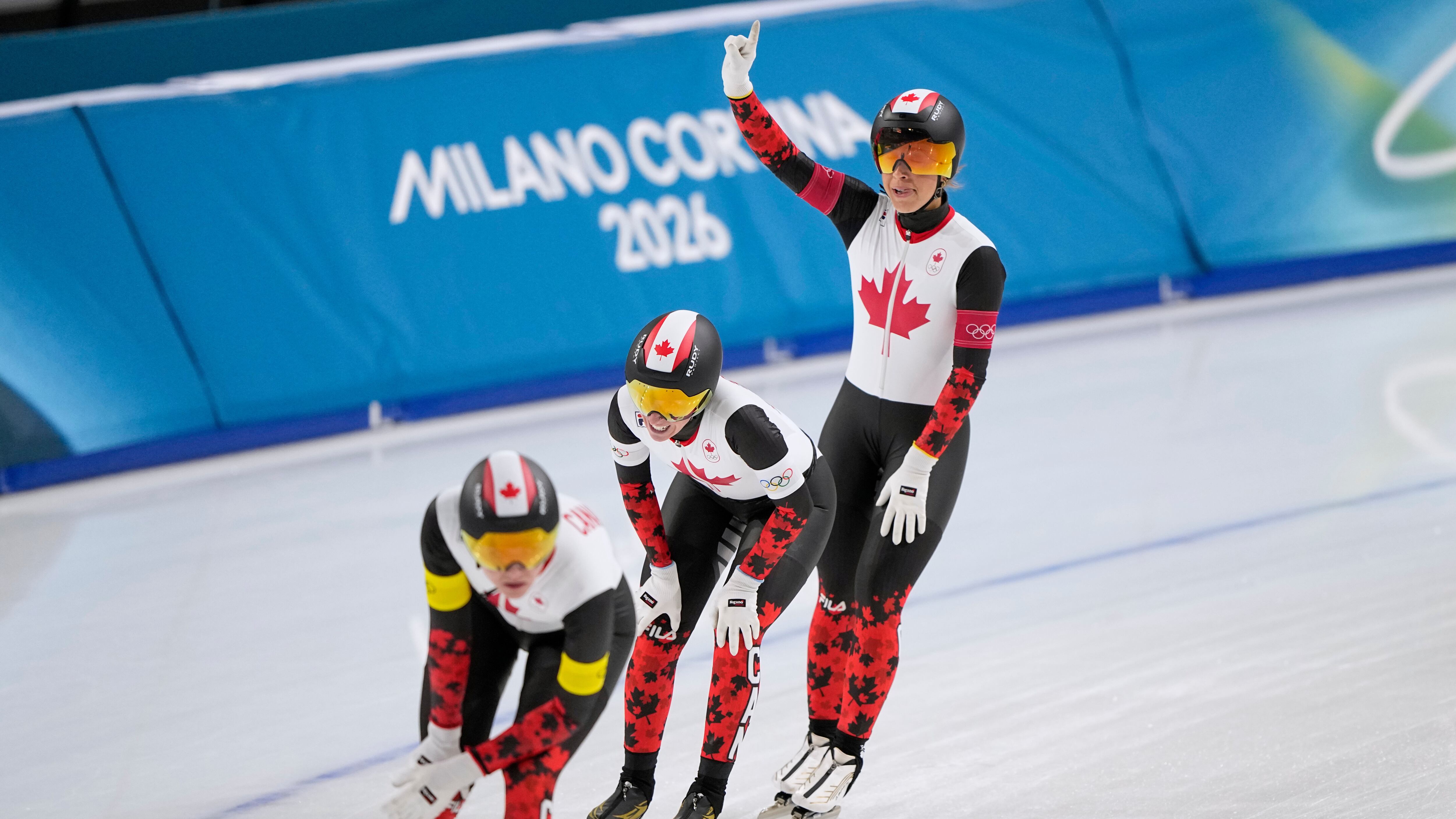 Isabelle Weidemann, Ivanie Blondin et Valérie Maltais