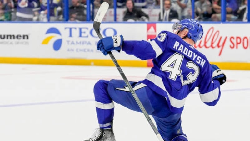 Darren Raddysh touche le gros lot... et passe aux Leafs
