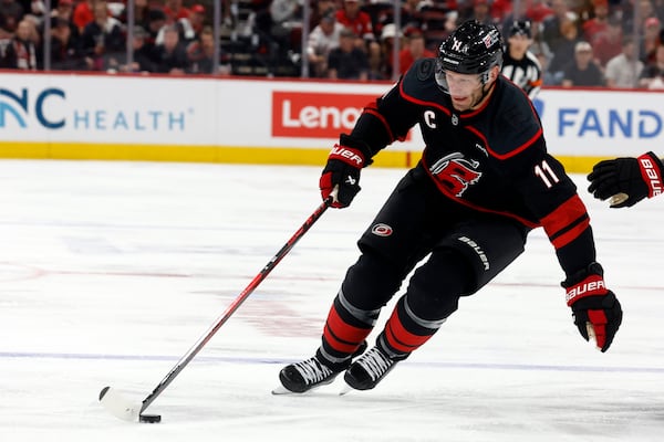 Capitaine Staal replace les Hurricanes sur le droit chemin