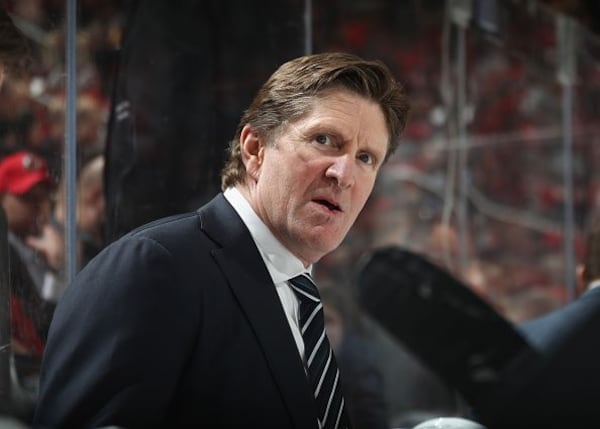 Retraité, Babcock n’a pas les Oilers dans sa mire