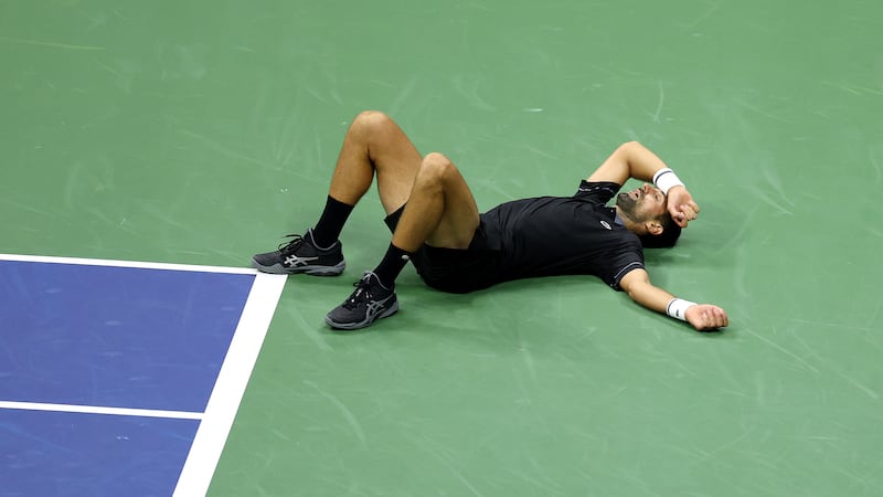 Le corps de Djokovic le laisse tomber dès le 1er tour