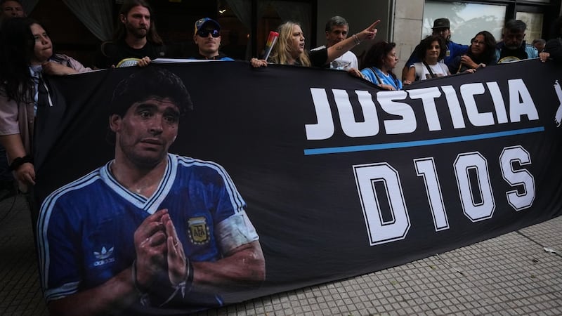 La fille de Maradona dénonce l’irresponsabilité de l’équipe médicale