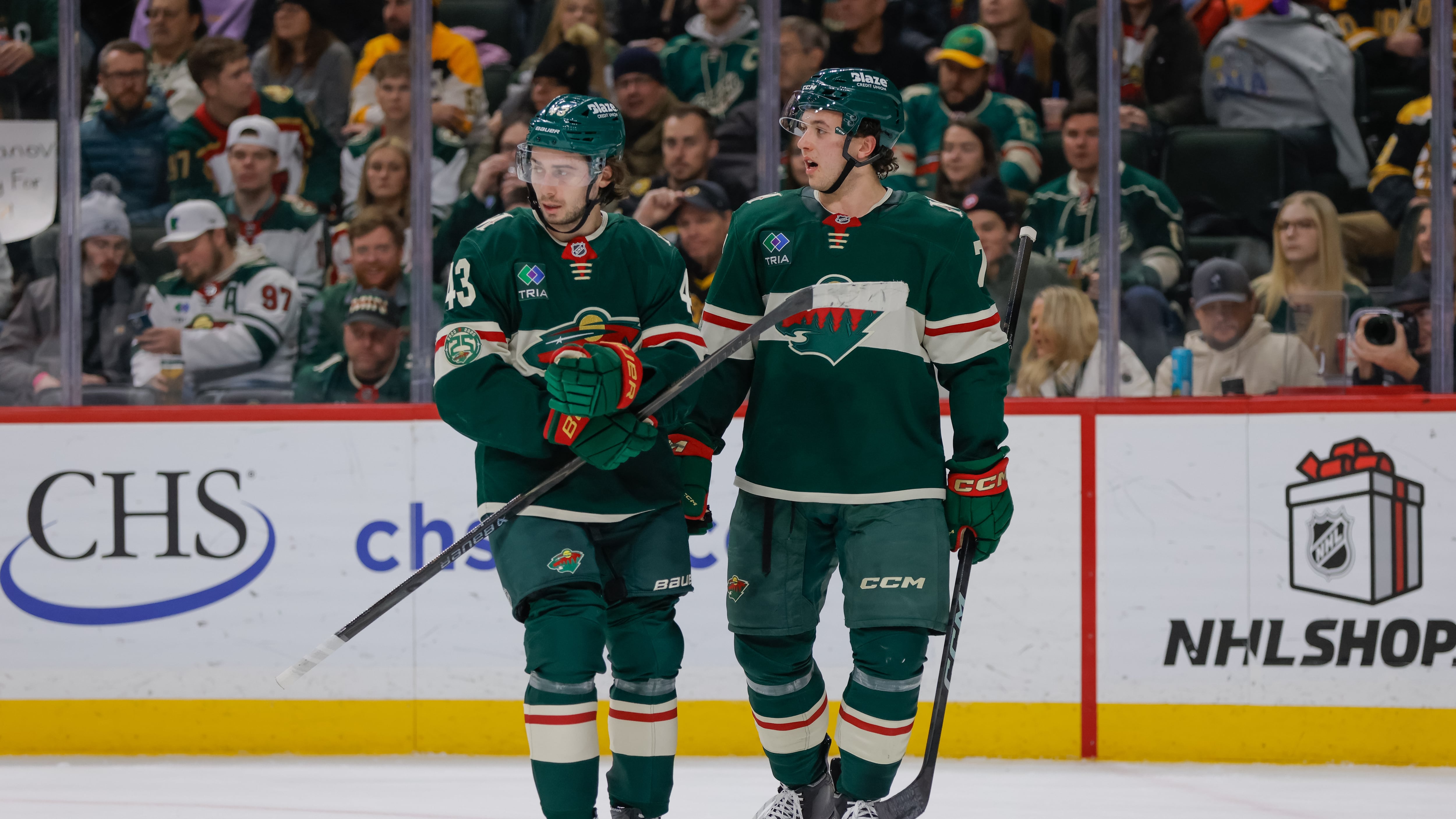 Quinn Hughes et Brock Faber