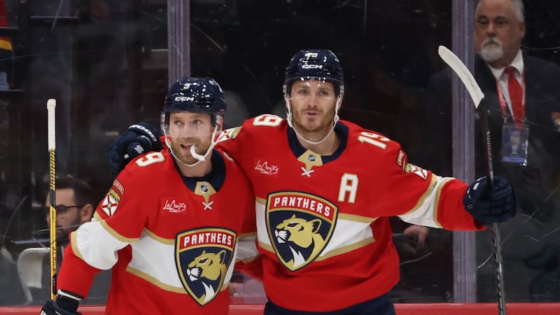 Deux autres tours du chapeau en Floride; McKenna retrouve son temps de glace