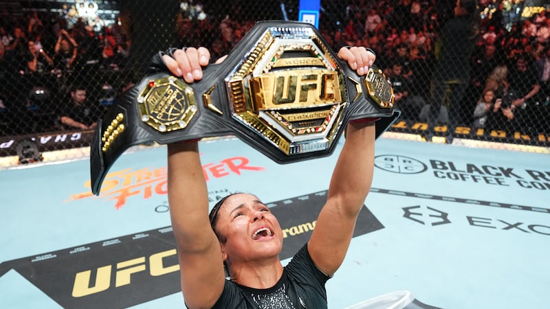 Natalia Silva nouvelle monarque des poids mouches en UFC
