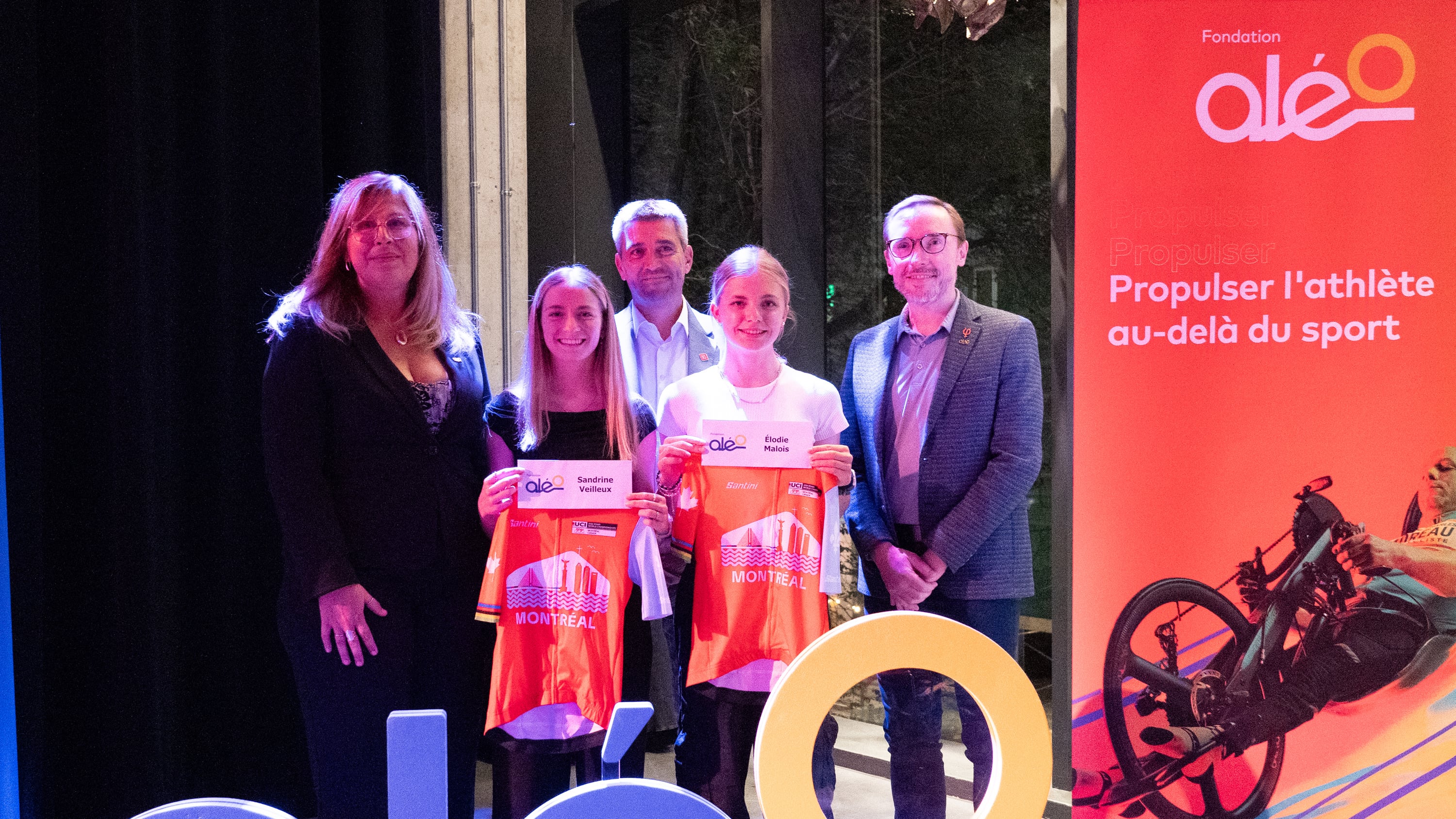 Patricia Demers, directrice générale de la Fondation Aléo, Sandrine Veilleux, Joseph Limare, directeur général de Montréal 2026, Élodie Marois et Pierre Czyzowicz, coprésident de TREK, cabinet de services financiers.