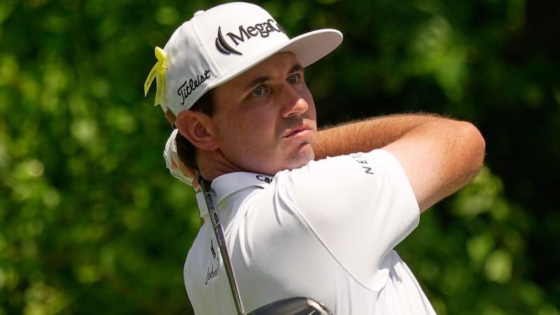 J.T. Poston en tête après un brillant 65 au tournoi Memorial