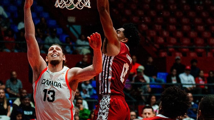 Kenny Olynyk et Ricardo Lindo