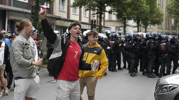 L'escouade anti-émeute déployée à Gelsenkirchen