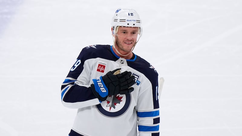 Si les Jets veulent de lui, Toews reviendra peut-être