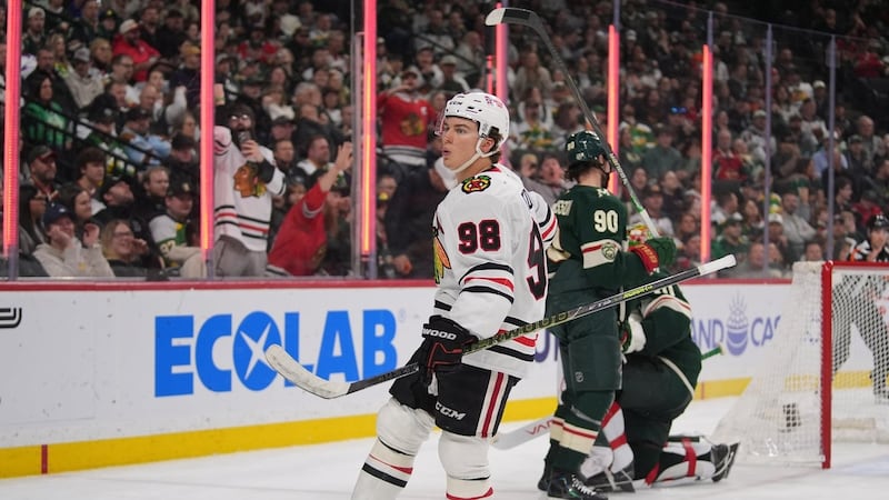 Le prochain contrat de Bedard au sommet de la pile de dossiers des Hawks