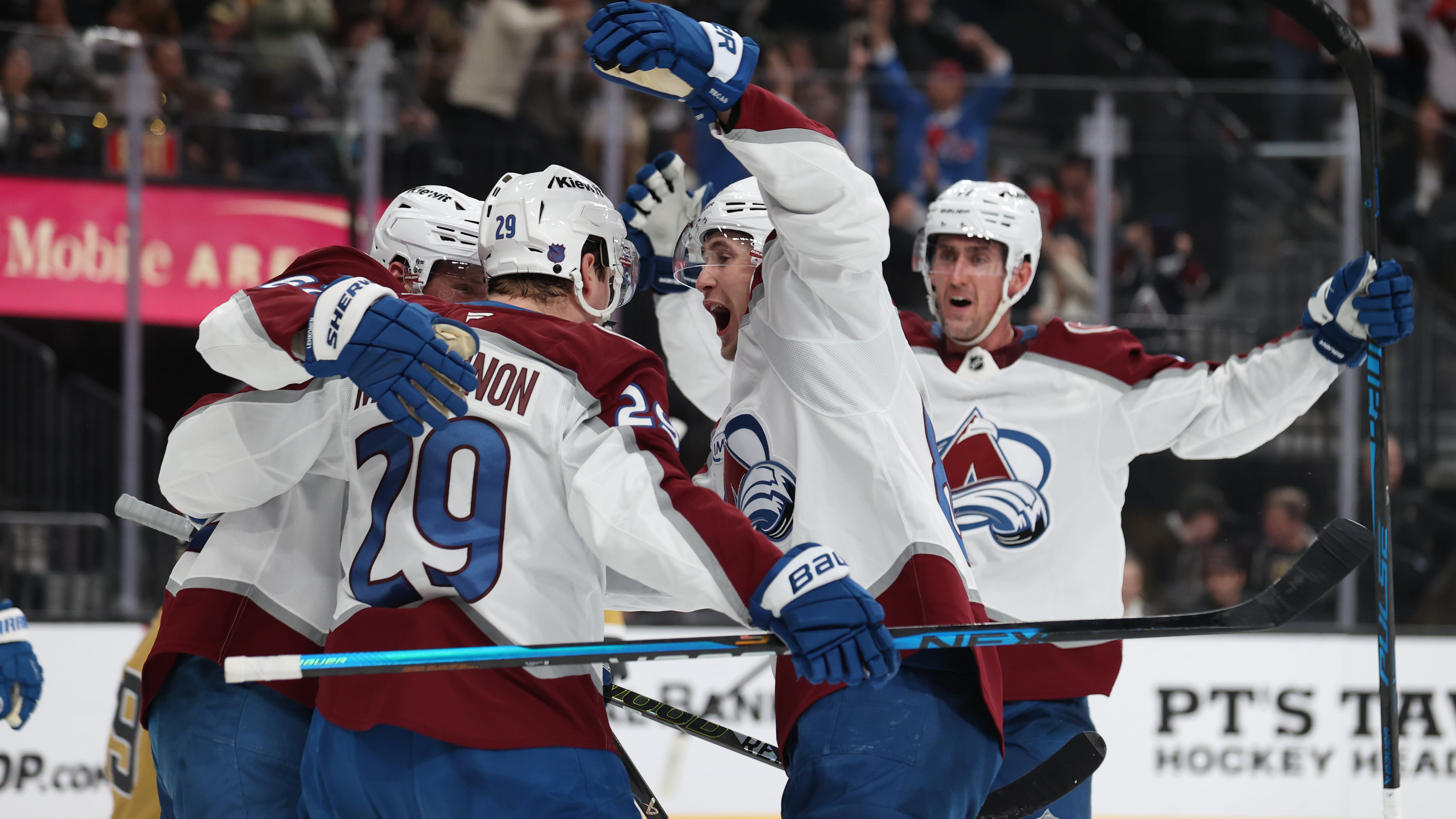 Nathan MacKinnon et ses coéquipiers