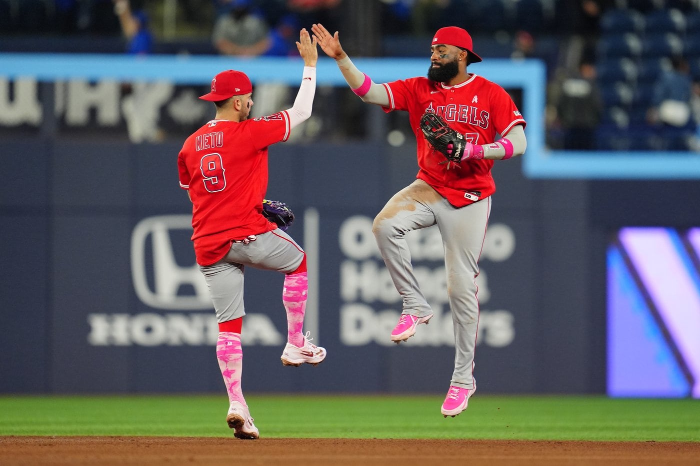Les Angels évitent le balayage face aux Jays grâce à Jo Adell