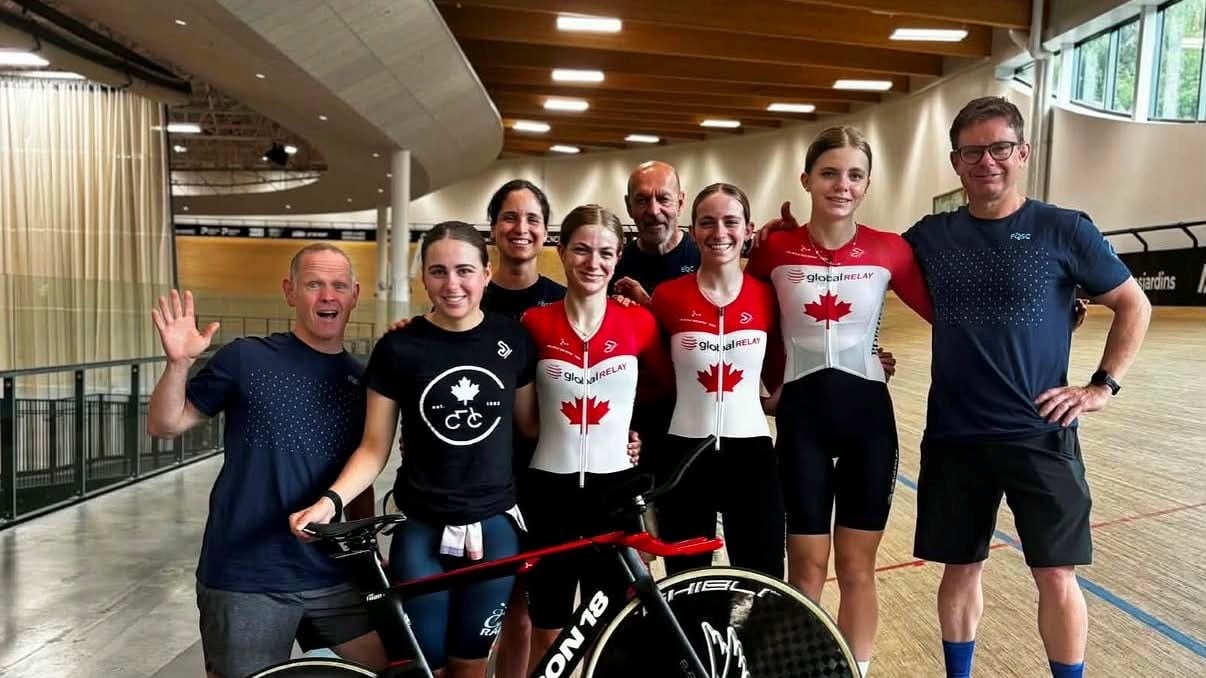 Yannick Cojan, Alexandra Fangeat, Ariane Bonhomme, Eve Buczkowski, Eric Van Den Eynde, Sandrine Veilleux, Élodie Malois et John Malois.