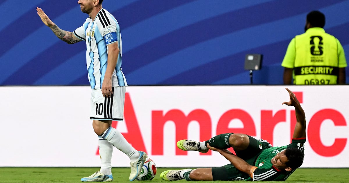 Messi Rd Card Lionel Messi's Controversial Red Card Debate: Why Algeria Demands FIFA ...