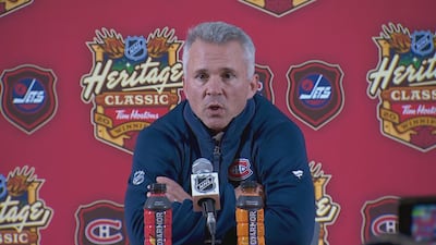 « C'est là que j'ai pris la passion du hockey, en jouant dehors »