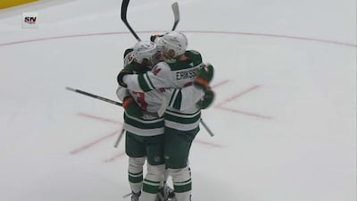 Hughes célèbre son retour à Vancouver avec un but!