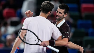 Hurkacz vient finalement à bout de Djokovic