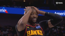 Impossible! D'un bout à l'autre du terrain... par accident!