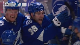 Hagel réplique coup pour coup!