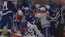 C'est la foire à Tampa! Tout le monde se bat!