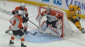 Letang marque d'une manière loufoque pour briser l'égalité