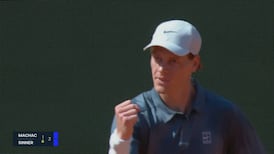 Légèrement bousculé, Sinner a rendez-vous avec FAA