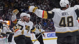 Golden Knights 4 - Avalanche 2