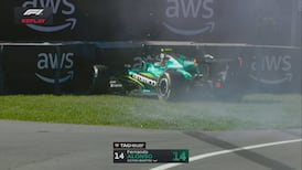Alonso embrasse le mur