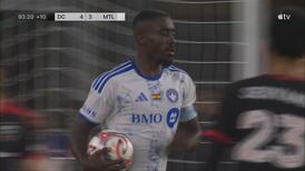 Owusu marque les esprits avec son tour du chapeau
