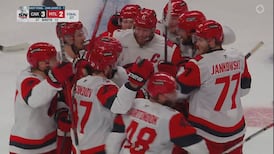 Svechnikov et les Hurricanes se sauvent avec le 3e match