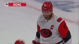 Une déviation subtile qui surprend Dobes et Anderson