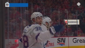 Hagel joue aux gardiens devant Slafkovsky