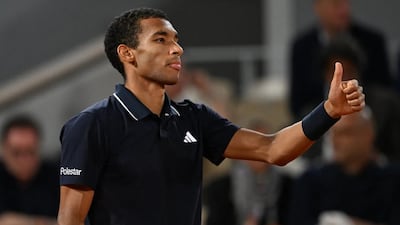 Auger-Aliassime passe en quarts à Halle
